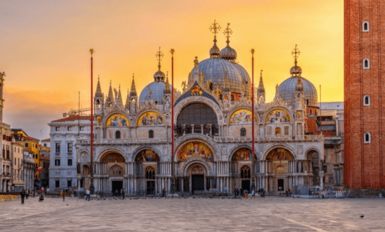 Faith and Fellowship: Discovering Places of Worship Near Vistera of Venice